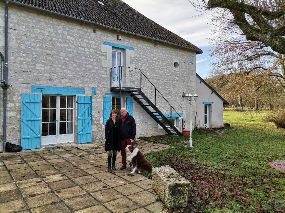 Le Moulin Bleu Bed and Breakfast Seigy Exteriör bild